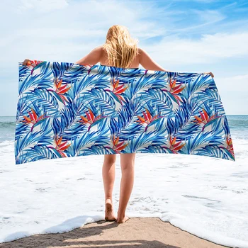 1 парче на плажа кърпи от микрофибър с шарките на сините мозаичных листа, впитывающего пясък, защита от слънцето