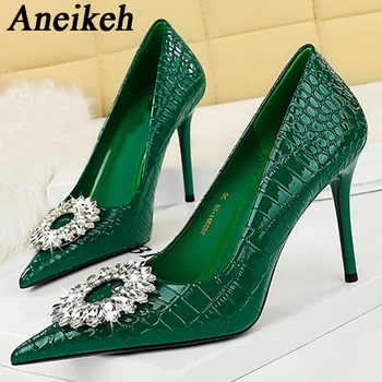 Aneikeh, Женски тънки обувки от изкуствена кожа с остри пръсти, 2024 г., Блестящи кристали с кръгла катарама, Вечерни сватбени джапанки на тънките токчета