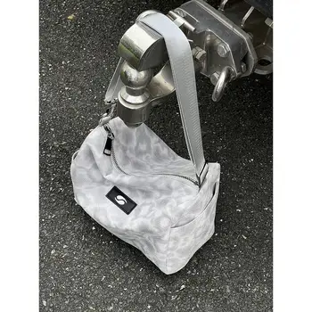 Оригинален дизайн, найлонова чанта през рамо с голям капацитет, ежедневни модерна дамска чанта през рамо с мъгла принтом, 3D квадратна чанта